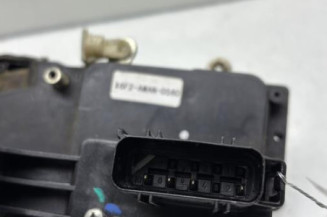 Serrure avant gauche FORD FIESTA 5