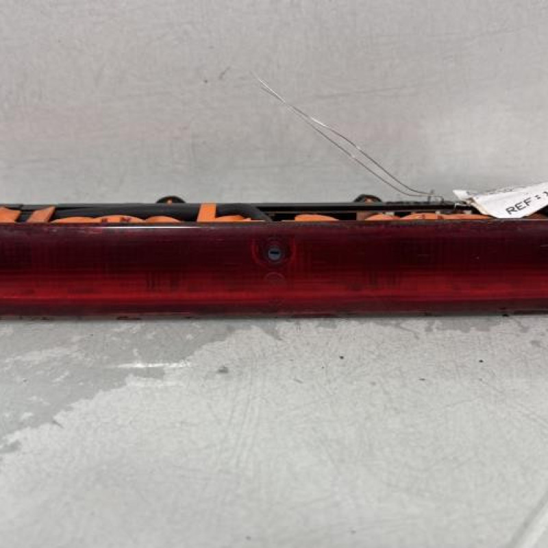 Feu arriere stop central PEUGEOT 206 Photo n°4