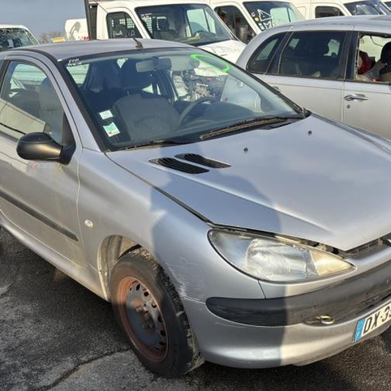 Feu arriere stop central PEUGEOT 206 Photo n°6