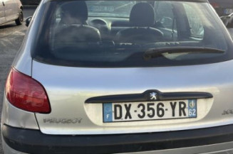 Feu arriere stop central PEUGEOT 206