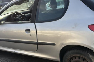 Feu arriere stop central PEUGEOT 206