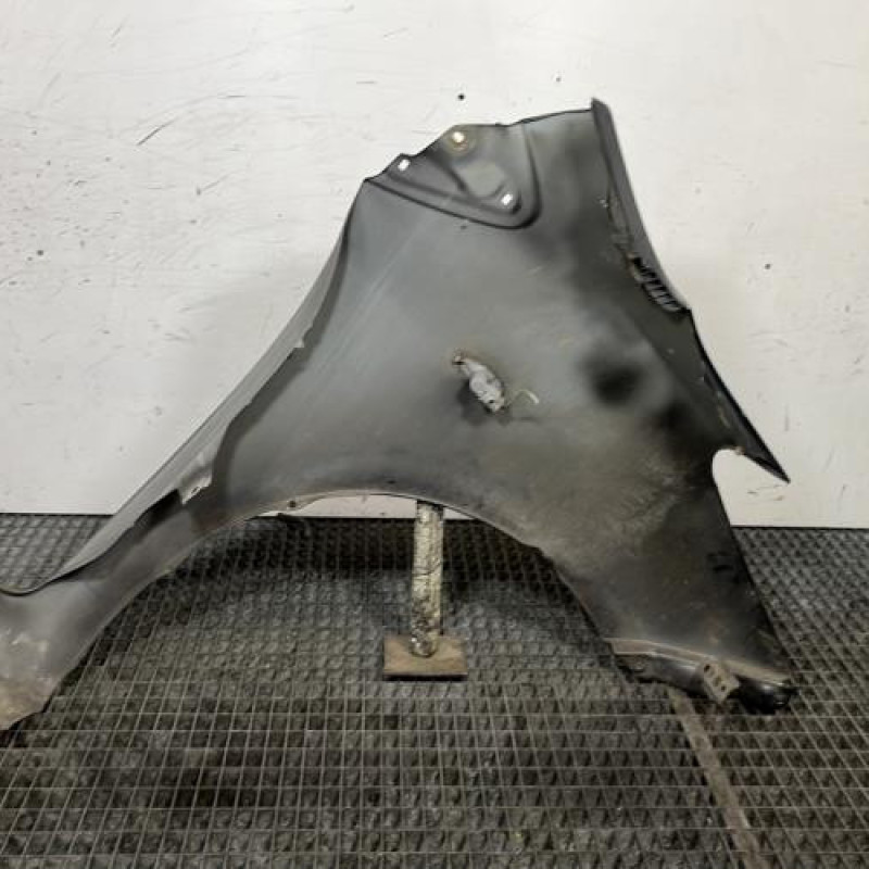 Aile avant gauche TOYOTA YARIS 2 Photo n°4