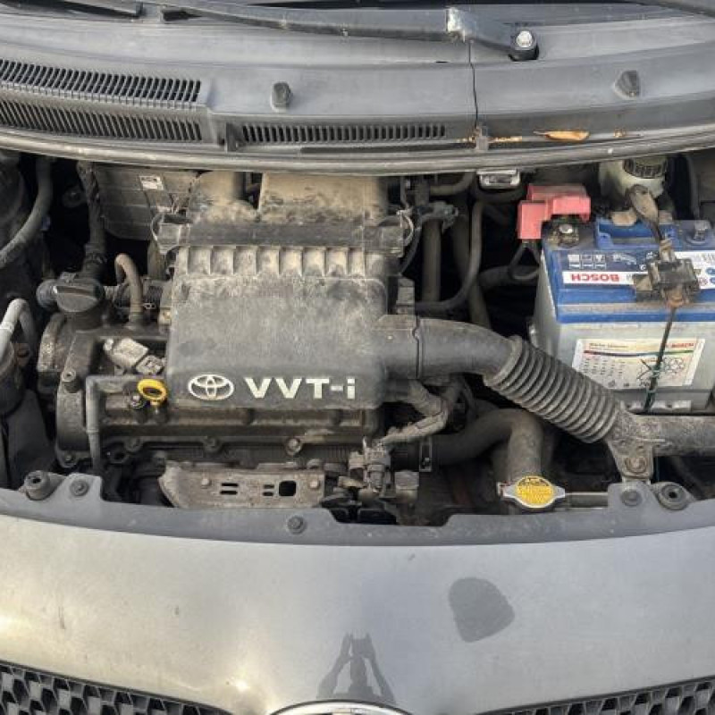 Aile avant gauche TOYOTA YARIS 2 Photo n°6