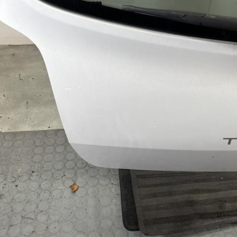 Malle/Hayon arriere RENAULT TWINGO 2 Photo n°6