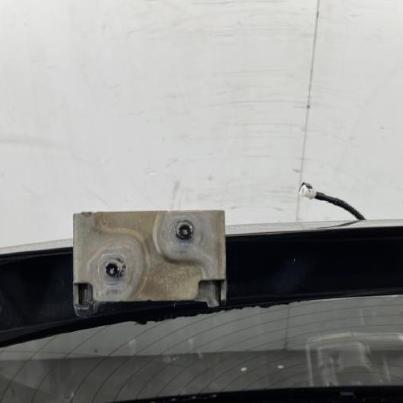 Malle/Hayon arriere BMW SERIE 1 F20 Photo n°6