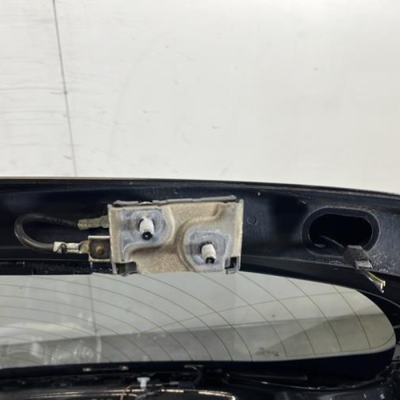 Malle/Hayon arriere BMW SERIE 1 F20 Photo n°7