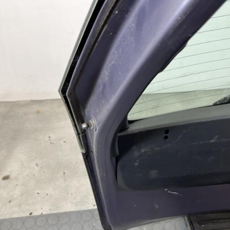 Malle/Hayon arriere CITROEN C3 1 Photo n°9