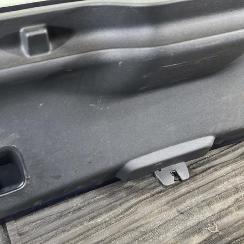 Malle/Hayon arriere CITROEN C4 1 Photo n°10