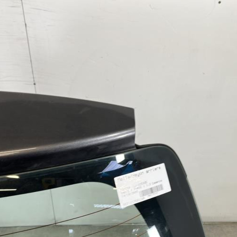 Malle/Hayon arriere TOYOTA YARIS 2 Photo n°3