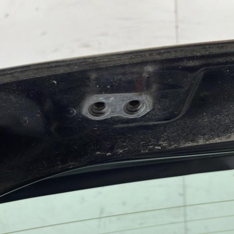 Malle/Hayon arriere TOYOTA YARIS 2 Photo n°6