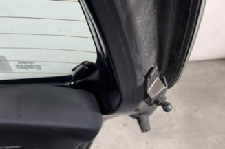 Malle/Hayon arriere TOYOTA YARIS 2