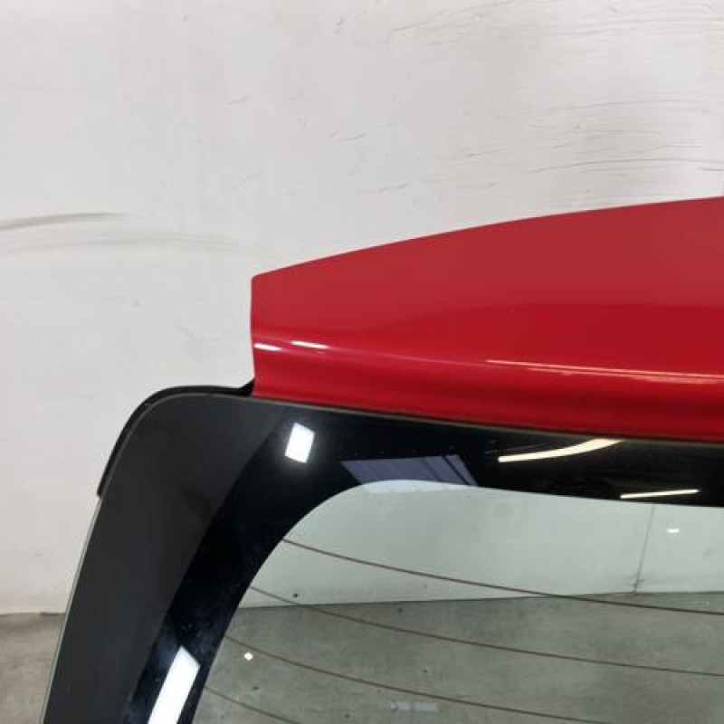 Malle/Hayon arriere TOYOTA YARIS 2 Photo n°2