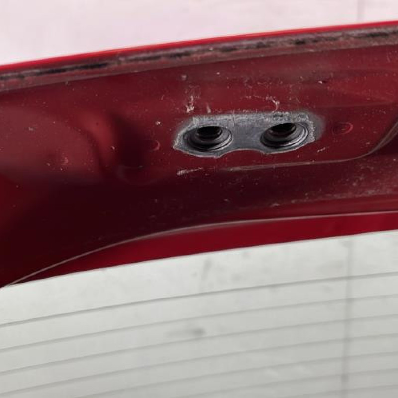 Malle/Hayon arriere TOYOTA YARIS 2 Photo n°8