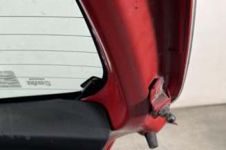 Malle/Hayon arriere TOYOTA YARIS 2