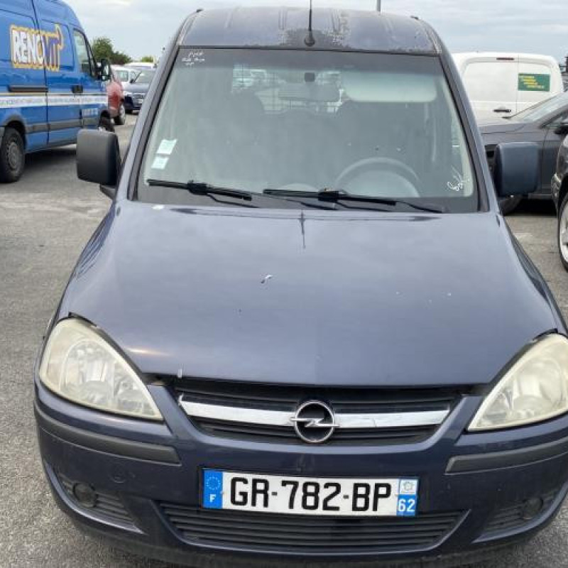 Pare choc arriere OPEL COMBO C Photo n°16