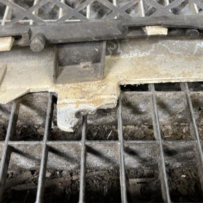 Pare choc avant VOLKSWAGEN NEW BEETLE 1 Photo n°7