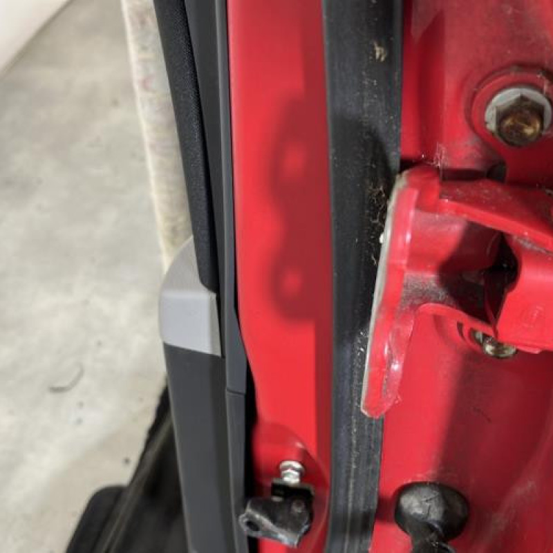 Porte arriere gauche TOYOTA YARIS 2 Photo n°4