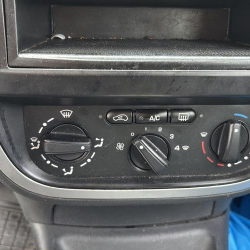 Porte avant gauche CITROEN C3 1 Photo n°18