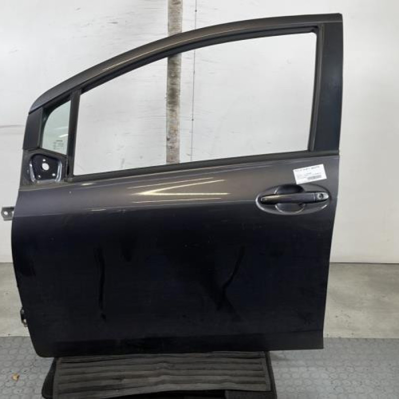 Porte avant gauche TOYOTA YARIS 2 Photo n°1