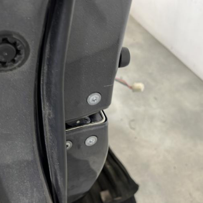 Porte avant gauche TOYOTA YARIS 2 Photo n°3