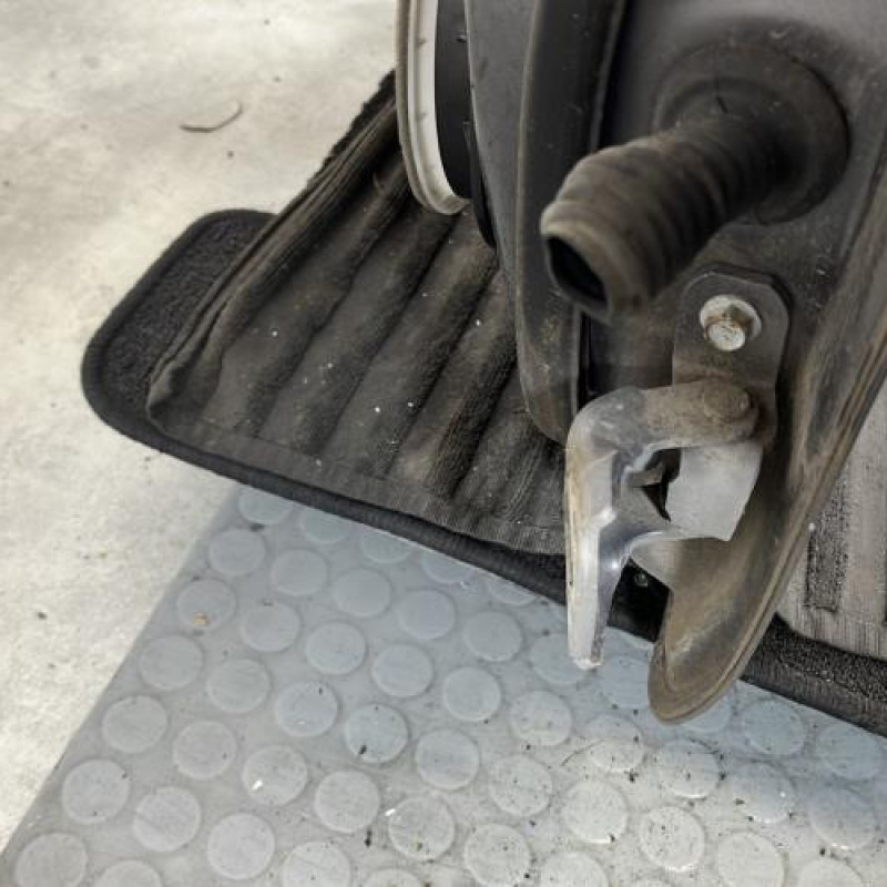 Porte avant gauche TOYOTA YARIS 2 Photo n°5