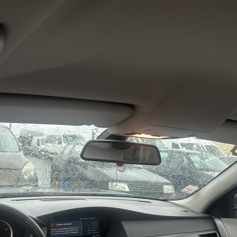 BMW SERIE 5 E60 PHASE 2 520d 2.0D - 16V TURBO Photo n°14