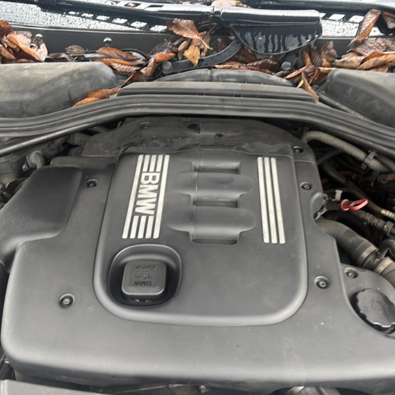 BMW SERIE 5 E60 PHASE 2 520d 2.0D - 16V TURBO Photo n°20