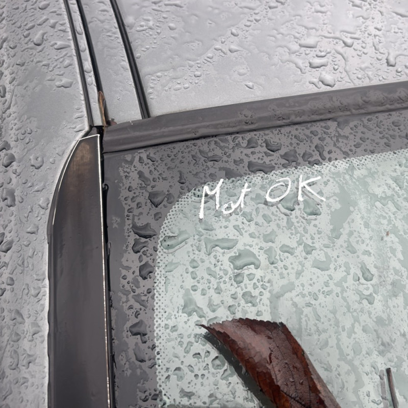 BMW SERIE 5 E60 PHASE 2 520d 2.0D - 16V TURBO Photo n°21