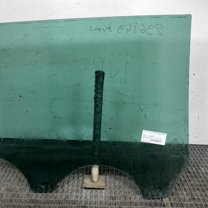 Vitre arriere gauche FORD GALAXY 2 Photo n°4