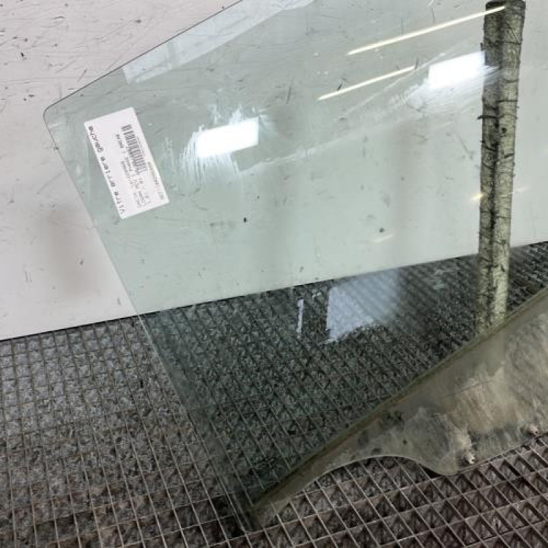 Vitre arriere gauche DACIA LOGAN MCV 1 Photo n°2