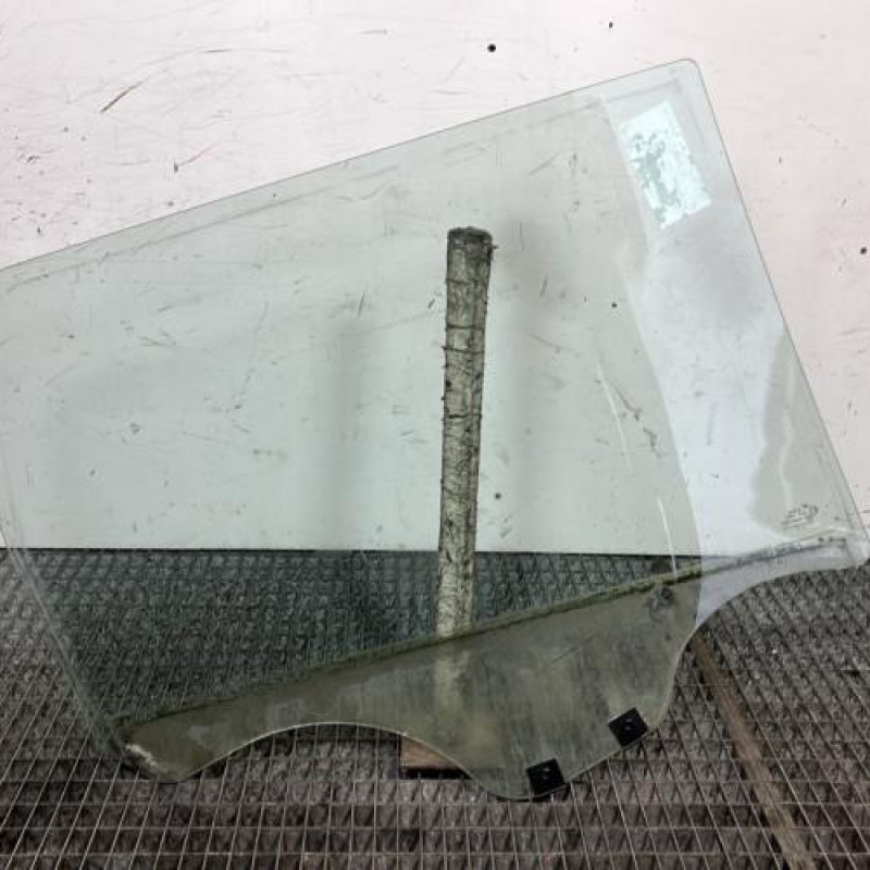 Vitre arriere gauche DACIA LOGAN MCV 1 Photo n°4