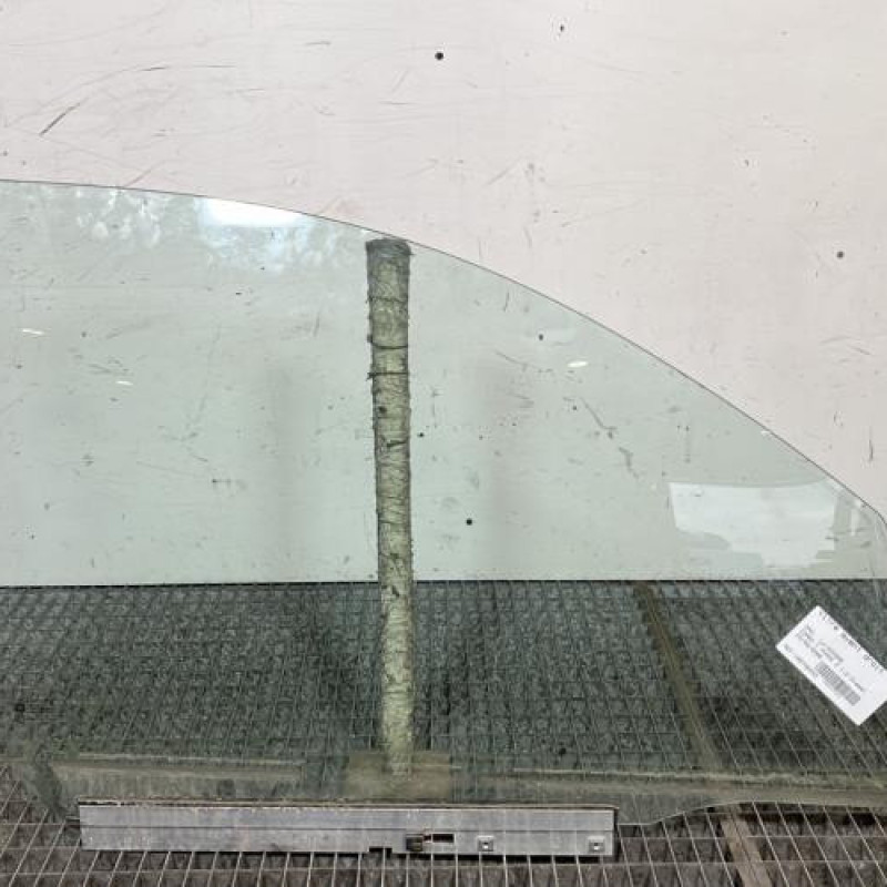 Vitre avant droit OPEL COMBO C Photo n°1