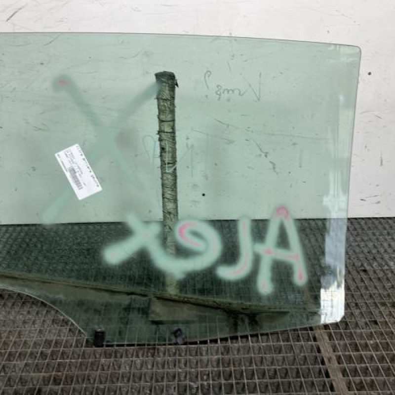 Vitre arriere gauche CITROEN C4 PICASSO 1 Photo n°4