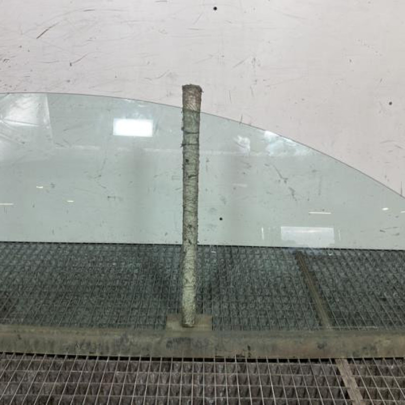 Vitre avant droit VOLKSWAGEN NEW BEETLE 1 Photo n°1