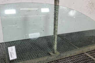 Vitre avant droit VOLKSWAGEN NEW BEETLE 1