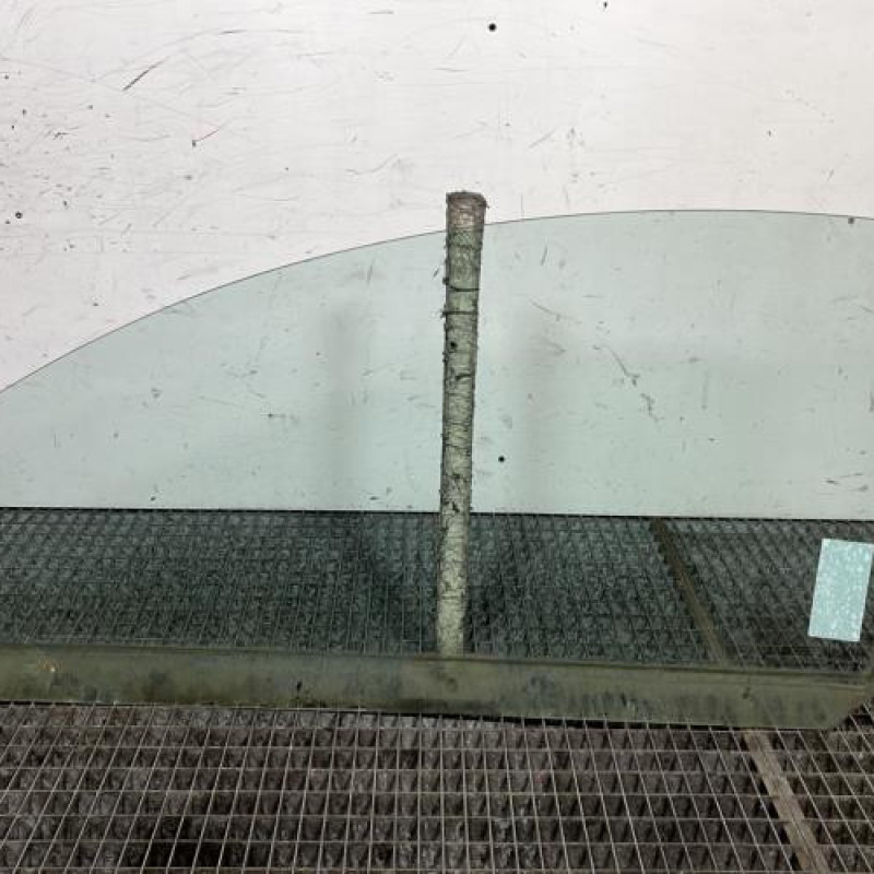 Vitre avant droit VOLKSWAGEN NEW BEETLE 1 Photo n°4