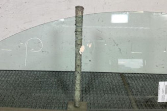 Vitre avant gauche VOLKSWAGEN NEW BEETLE 1 Photo n°1