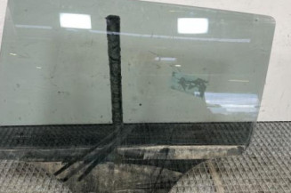 Vitre arriere gauche PEUGEOT 2008 1 Photo n°1