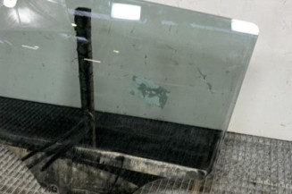 Vitre arriere gauche PEUGEOT 2008 1