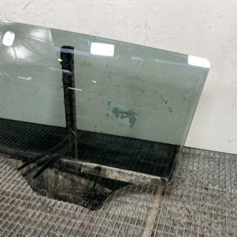 Vitre arriere gauche PEUGEOT 2008 1 Photo n°3