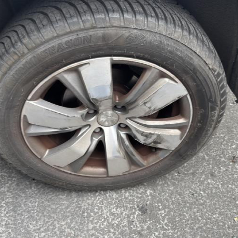 Vitre arriere gauche PEUGEOT 2008 1 Photo n°18