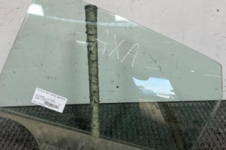 Vitre arriere gauche VOLKSWAGEN POLO 5 Photo n°1