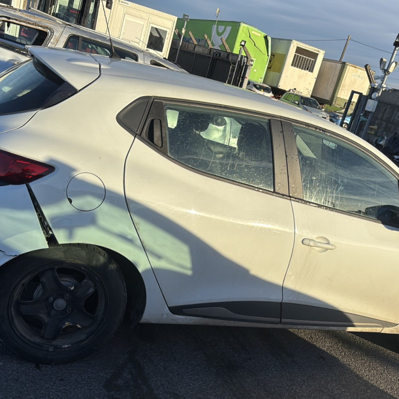 RENAULT CLIO 4 PHASE 2 0.9i - 12V TURBO TCE 75 Photo n°6