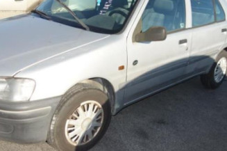 Porte avant gauche PEUGEOT 106