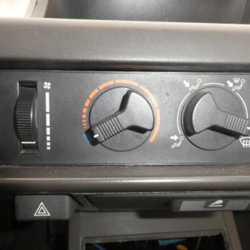 Porte avant gauche RENAULT SUPER 5 Photo n°6