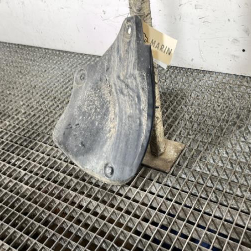 Pare boue arriere gauche PEUGEOT 108 Photo n°2