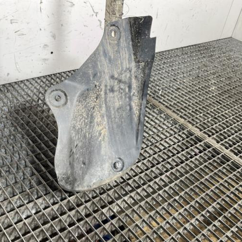 Pare boue arriere gauche PEUGEOT 108 Photo n°3