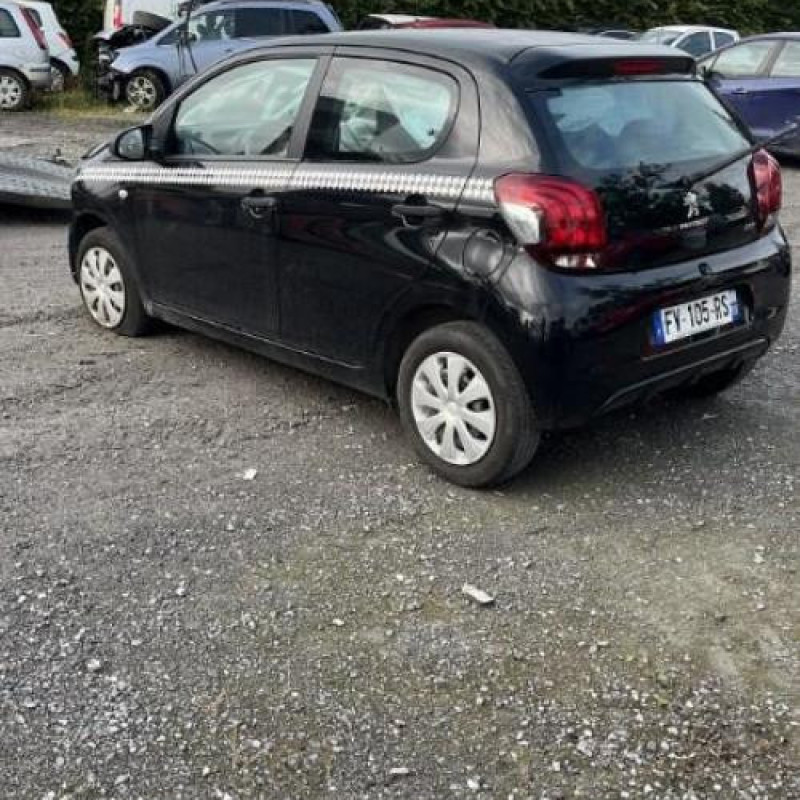 Pare boue arriere gauche PEUGEOT 108 Photo n°6