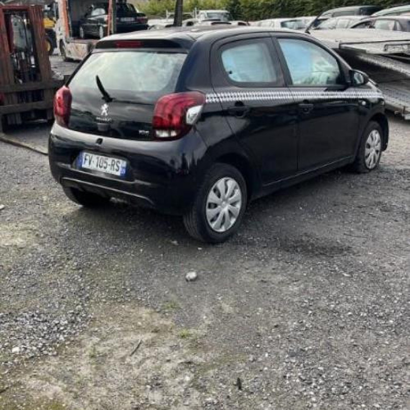 Pare boue arriere gauche PEUGEOT 108 Photo n°13