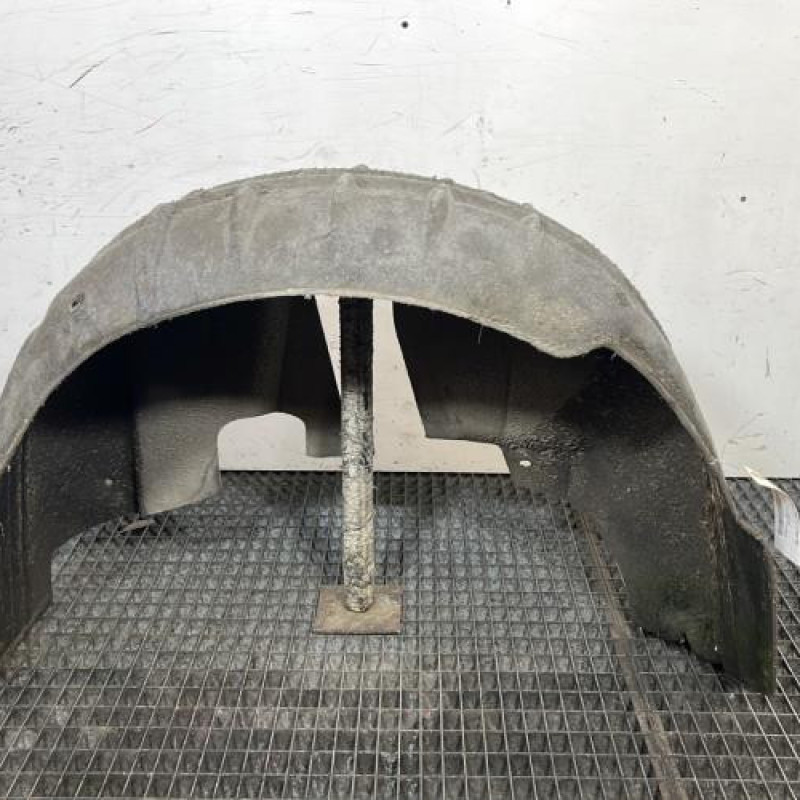 Pare boue arriere gauche VOLKSWAGEN GOLF 6 Photo n°1